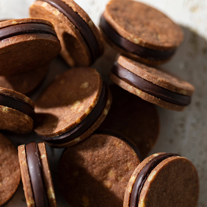 oNCHOCOサンド(5個入り)&花豆ショコラテリーヌ(1個)